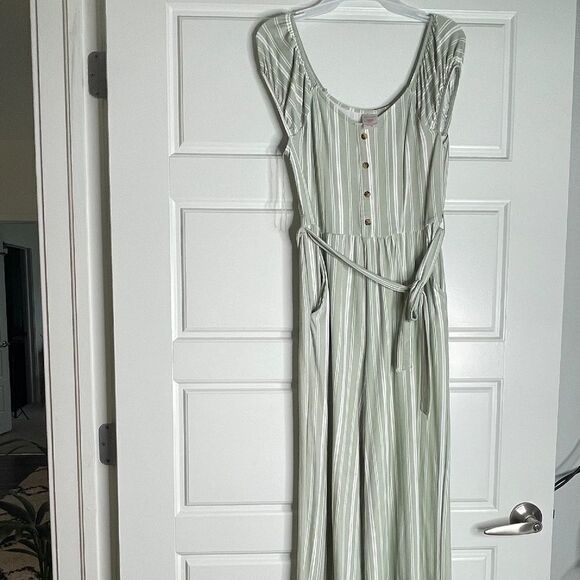 Green and White Jumpsuit - Picture 1 of 4